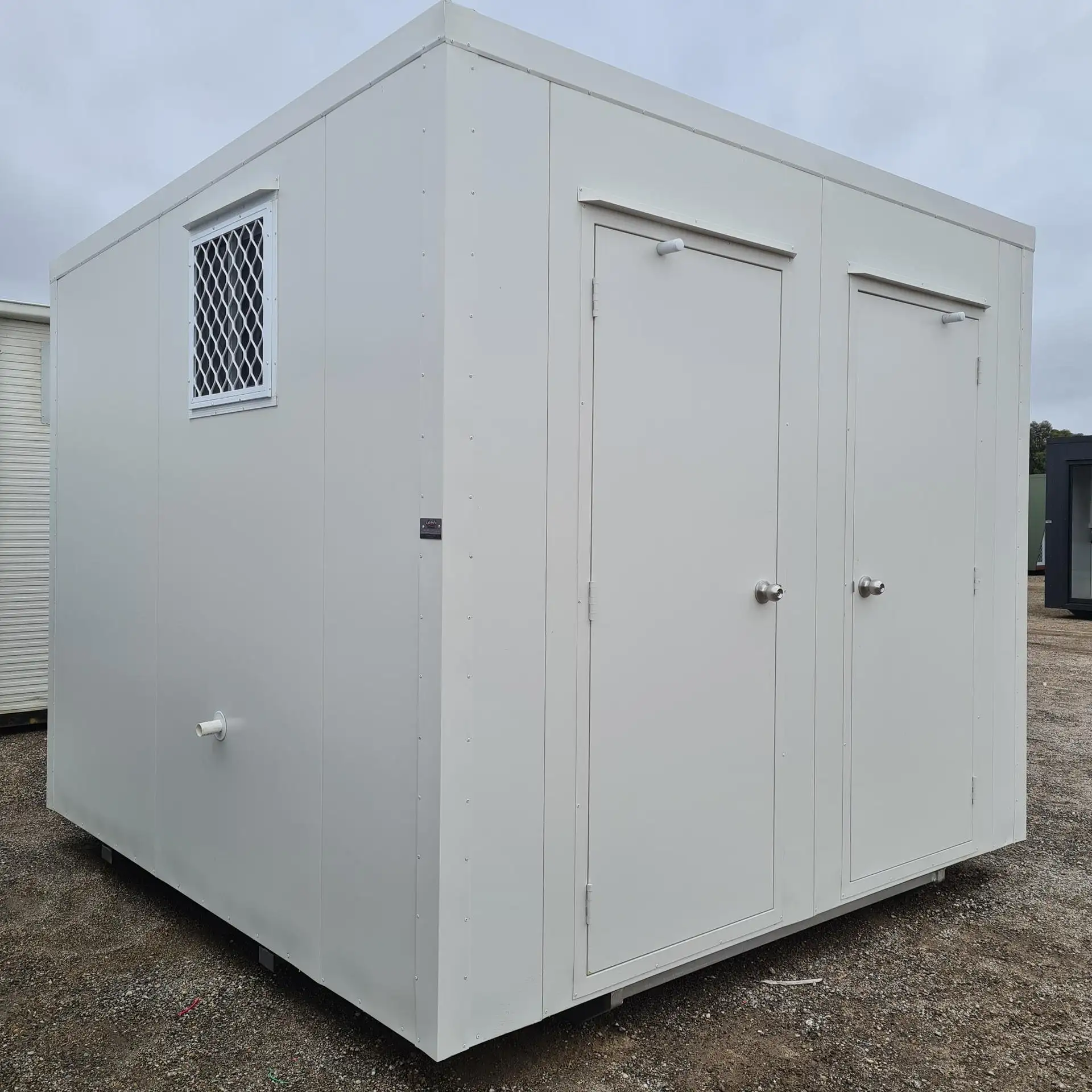 service-portable-tolites-side-image-02